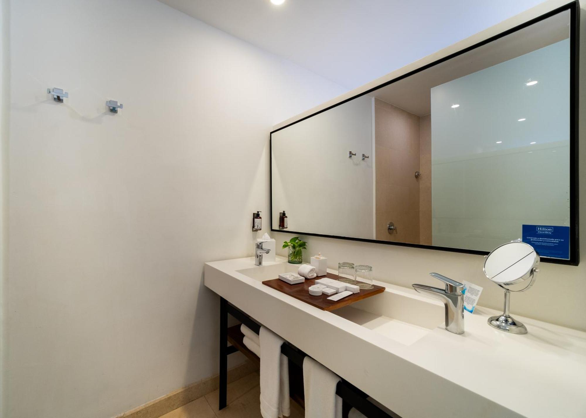 Nacar Hotel Cartagena, Curio Collection By Hilton — Photos 1